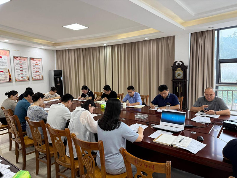 清源供水公司党支部组织开展专题党课暨主题党日活动